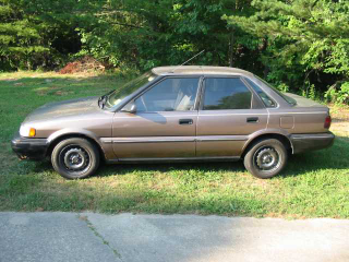 Illustration for article titled Found: 1990 Geo Prizm Base